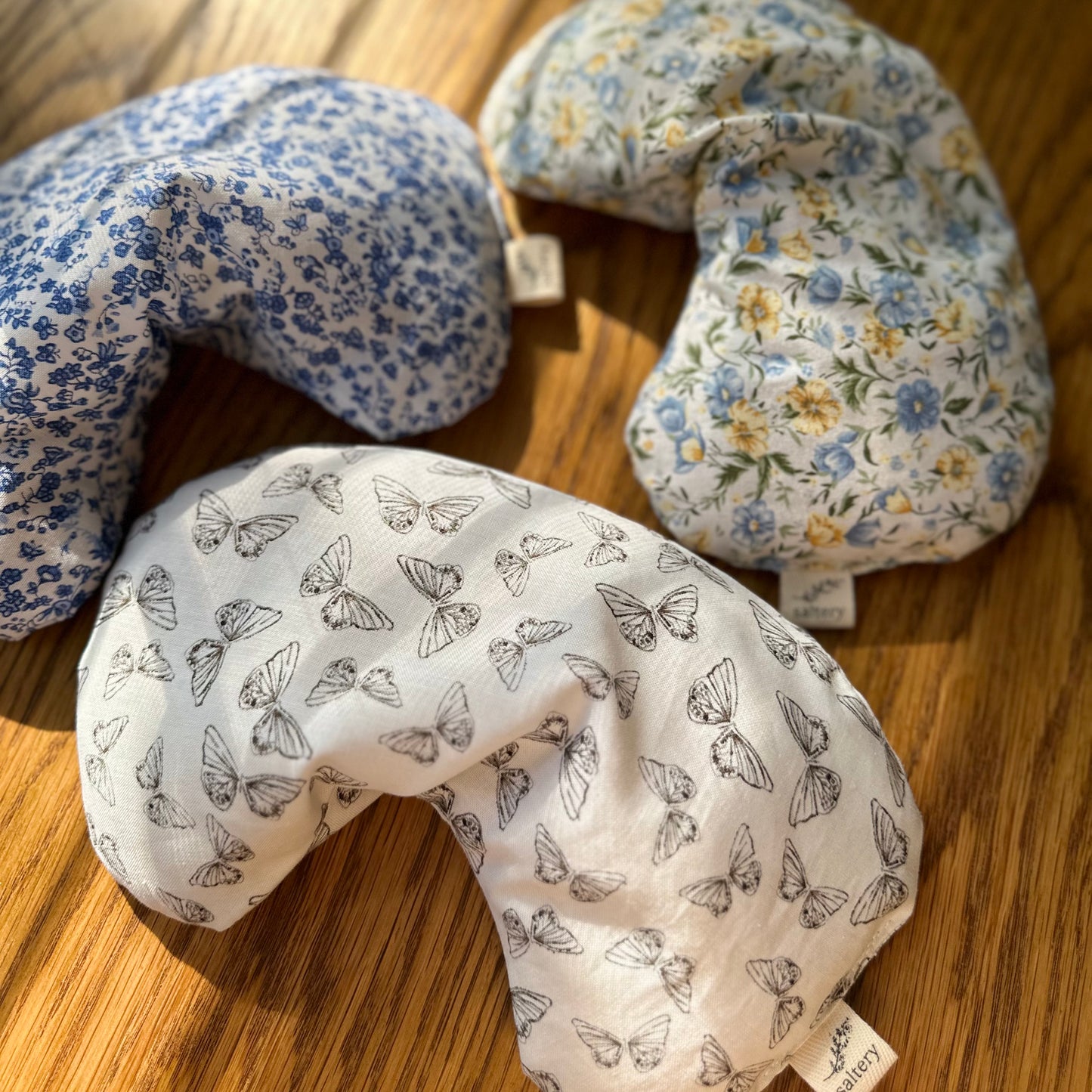 Bean-shaped Heating Pad